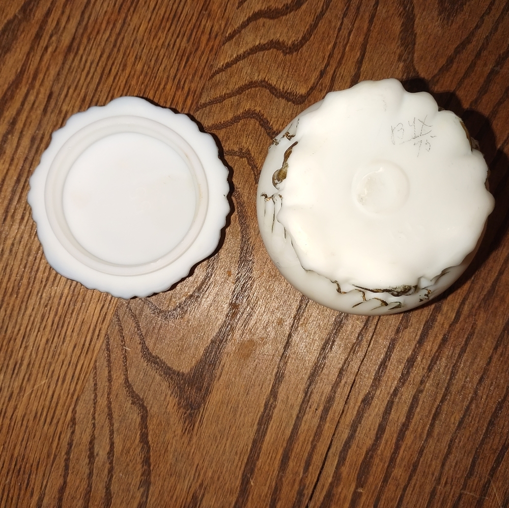 Vintage Milk Glass Vanity Dish - Picture 3 of 8